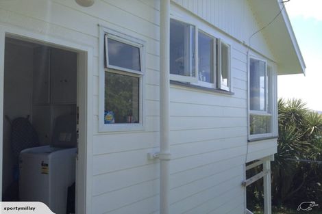 Photo of property in 89 Ruskin Road, Newlands, Wellington, 6037
