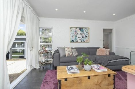 Photo of property in 29 Cobham Crescent, Kelston, Auckland, 0602