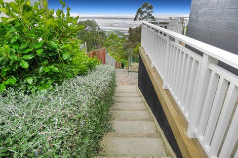 Photo of property in 187 Mount Pleasant Road, Mount Pleasant, Christchurch, 8081