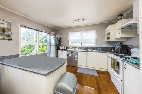 Photo of property in 14 Snell Avenue, Papakura, 2110