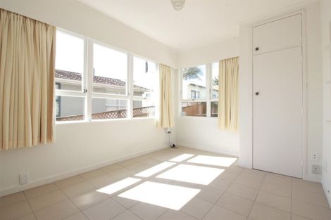 Photo of property in 7 Lewis Road, Pakuranga, Auckland, 2010