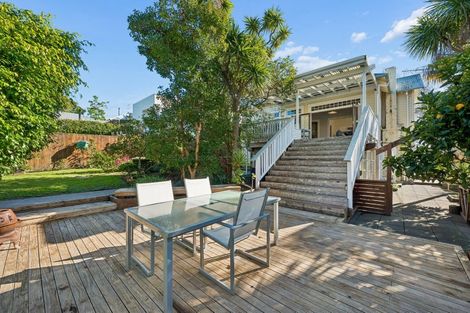 Photo of property in 5 Allenby Avenue, Devonport, Auckland, 0624