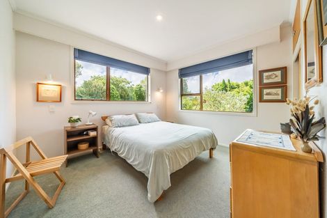Photo of property in 298b Paekakariki Hill Road, Paekakariki Hill, Porirua, 5381