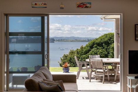 Photo of property in 109 Harbour View Road, Omokoroa, 3114