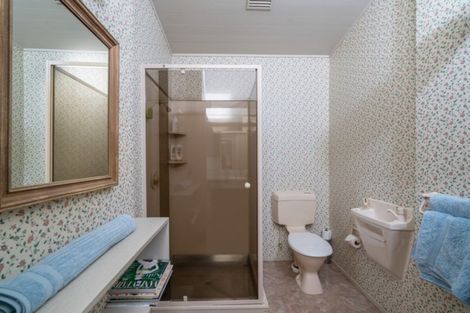 Photo of property in 224 Lake Terrace, Waipahihi, Taupo, 3330