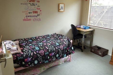 Photo of property in 2/224 Forrest Hill Road, Forrest Hill, Auckland, 0620