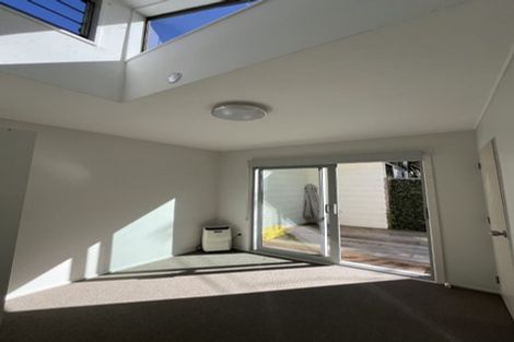 Photo of property in 3/8 Park Hill Road, Birkenhead, Auckland, 0626