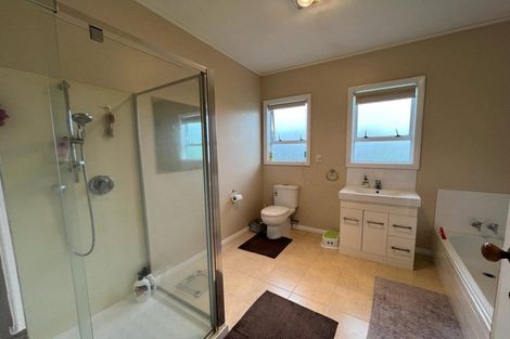 Photo of property in 379c West Coast Road, Glen Eden, Auckland, 0602