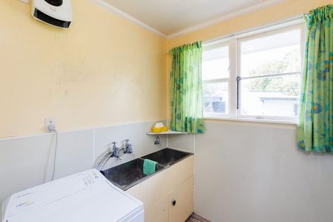Photo of property in 95 Ruamahanga Crescent, Terrace End, Palmerston North, 4410