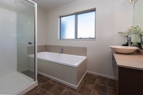 Photo of property in 12 Sandalwood Place, Waimairi Beach, Christchurch, 8083