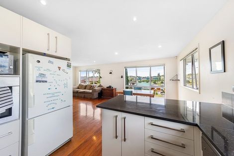 Photo of property in 20a Littlejohn Street, Hillsborough, Auckland, 1042