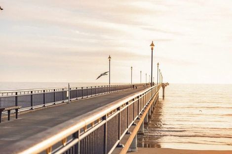 Photo of property in 2/142 Marine Parade, New Brighton, Christchurch, 8083