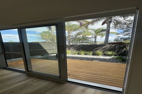 Photo of property in 3/15 Sea Vista Avenue, Beach Haven, Auckland, 0626