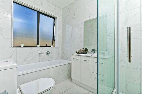 Photo of property in 11 Verdot Close, Kumeu, 0810