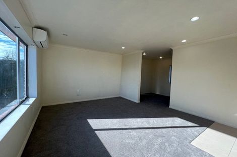 Photo of property in 10 Andrusha Place, Flat Bush, Auckland, 2019