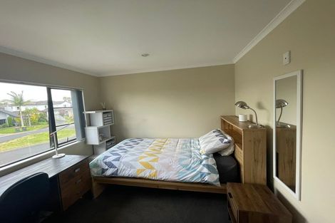 Photo of property in 9 Kalmore Place, Flat Bush, Auckland, 2016