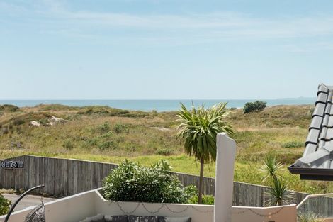 Photo of property in 4b Sunbrae Grove, Mount Maunganui, 3116