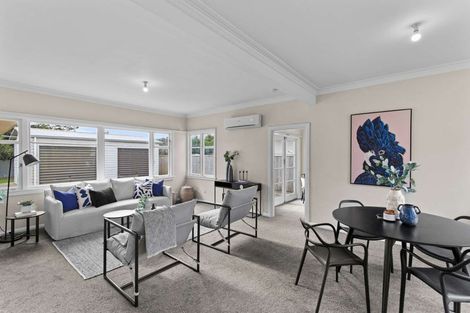 Photo of property in 31 Florence Avenue, Palmerston North, 4414