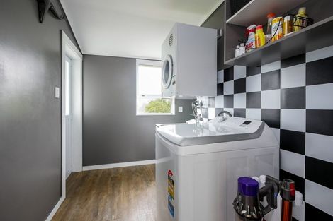 Photo of property in 229 Brockville Road, Brockville, Dunedin, 9011