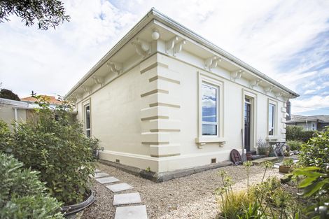 Photo of property in 10a Wharfe Street, South Hill, Oamaru, 9400