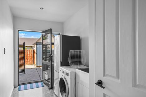 Photo of property in 9 Spruce Close, Alexandra, 9320