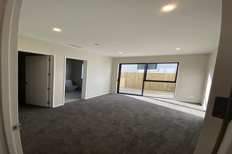 Photo of property in 5 Bendridge Street, Flat Bush, Auckland, 2019