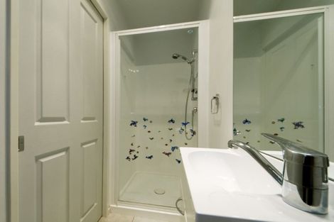 Photo of property in 3a Summerland Drive, Henderson, Auckland, 0612