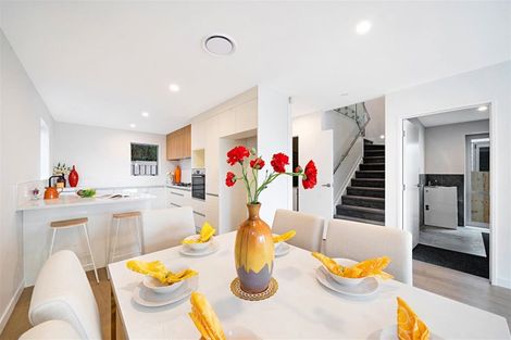 Photo of property in 240a Whitney Street, Blockhouse Bay, Auckland, 0600