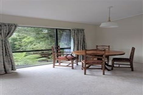 Photo of property in 2/41 Radiata Lane, Chatswood, Auckland, 0626