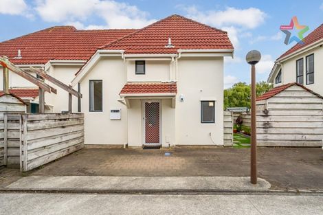 Photo of property in 2/74 Waiwhetu Road, Waiwhetu, Lower Hutt, 5010