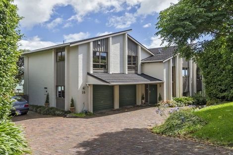 Photo of property in 16 Pounamu Place, Shelly Park, Auckland, 2014