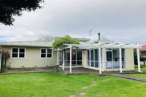 Photo of property in 33 Brassey Road, Saint Johns Hill, Whanganui, 4500