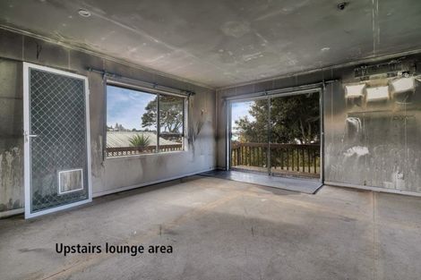 Photo of property in 2/21a Ludlow Terrace, Totara Vale, Auckland, 0627