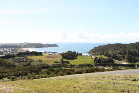 Photo of property in 124 Stratford Drive, Cable Bay, 0420