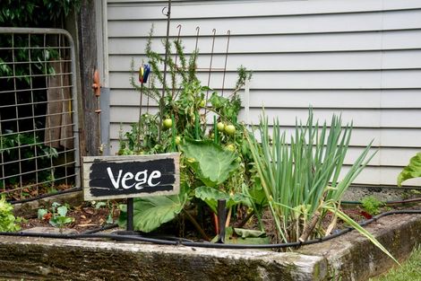 Photo of property in 27 Alfred Street, Fairfield, Hamilton, 3214