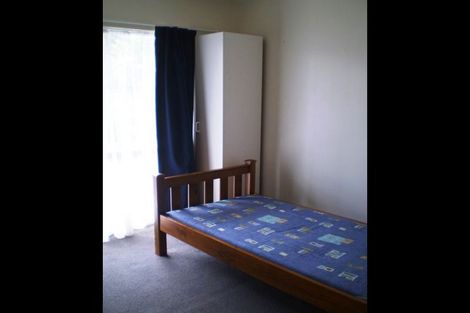 Photo of property in 2/3 Tralee Place, Hillcrest, Hamilton, 3216