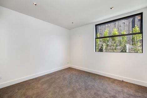 Photo of property in 19c Momona Road, Greenlane, Auckland, 1051