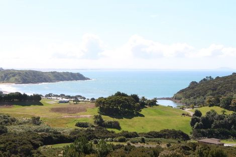 Photo of property in 124 Stratford Drive, Cable Bay, 0420