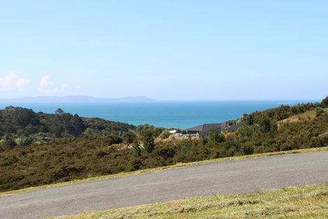 Photo of property in 124 Stratford Drive, Cable Bay, 0420