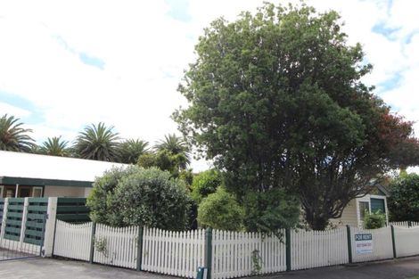 Photo of property in 3 Kent Crescent, Awapuni, Palmerston North, 4412
