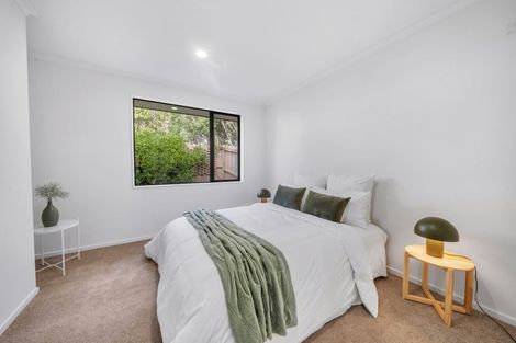 Photo of property in 100 Greenhithe Road, Greenhithe, Auckland, 0632