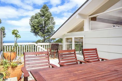 Photo of property in 47 Takahe Road, Titirangi, Auckland, 0604