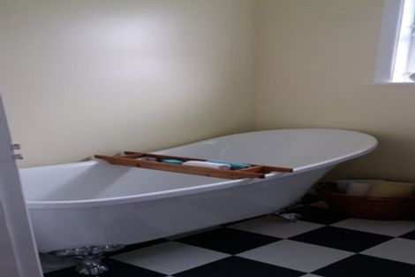 Photo of property in 86 Brandon Street, Featherston, 5710