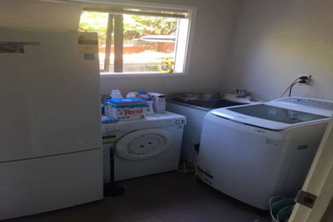 Photo of property in 224 Glamorgan Drive, Northcross, Auckland, 0630