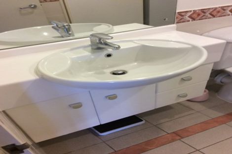 Photo of property in West Fitzroy, 3a/66 Armagh Street, Christchurch Central, Christchurch, 8013