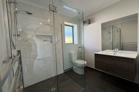 Photo of property in 44 Crossley Avenue, Woodend, 7610