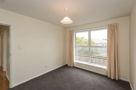 Photo of property in 2/14a Garreg Road, Fendalton, Christchurch, 8052