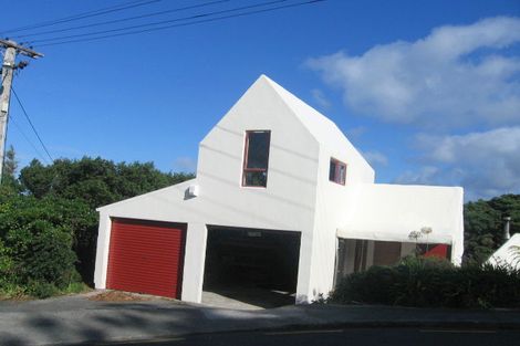Photo of property in 22 Rakeiora Grove, Korokoro, Lower Hutt, 5012