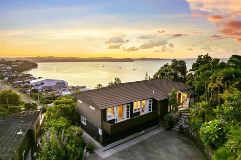Photo of property in 1100a Whangaparaoa Road, Tindalls Beach, Whangaparaoa, 0930