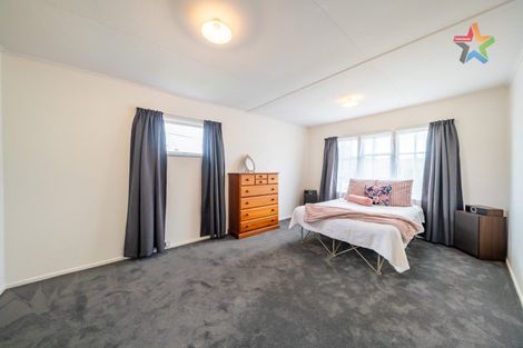 Photo of property in 43 Russell Road, Wainuiomata, Lower Hutt, 5014